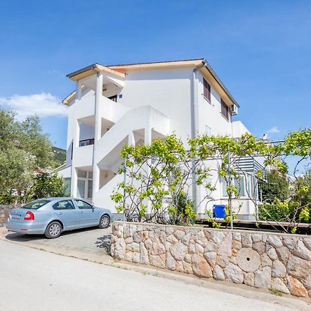 Apartments Mikulina Baška Екстериор снимка