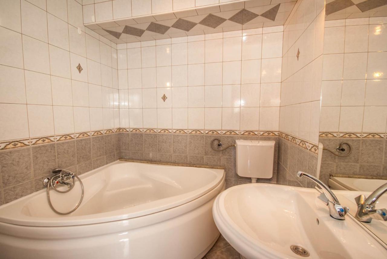 Apartments Mikulina Baška Екстериор снимка